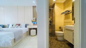 Decoración personalizada, muebles diferentes y escritorio