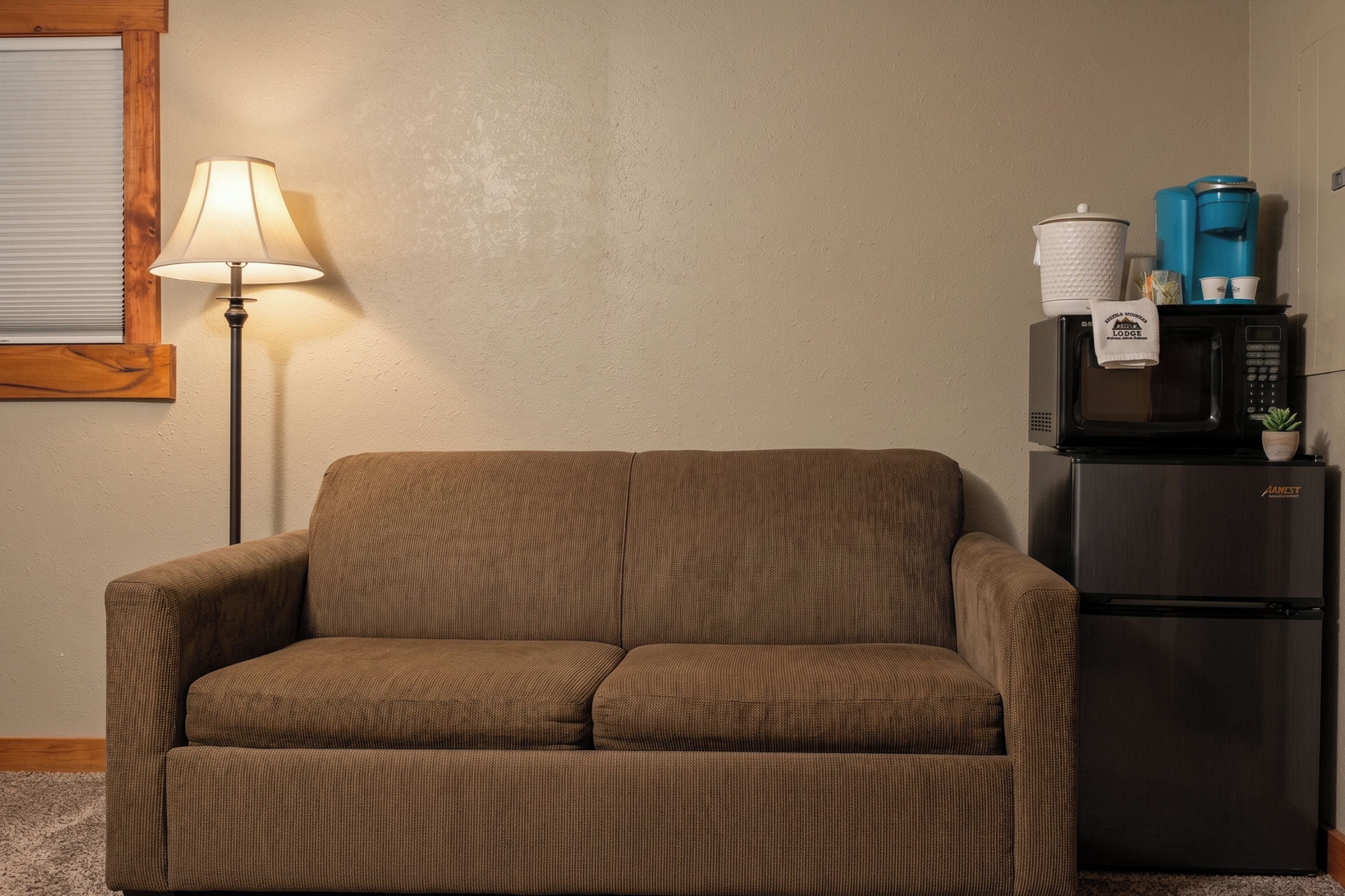 Chambre, Plusieurs lits | Bureau, fer et planche à repasser, accès au Wi-Fi (inclus)