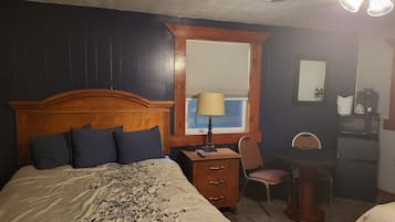 Chambre, 2 lits doubles, non-fumeurs | 1 chambre, bureau, fer et planche Ă  repasser, Wi-Fi gratuit