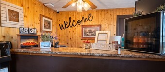 KJ's Inn and Suites By OYO Gettysburg U.S. Hwy 212