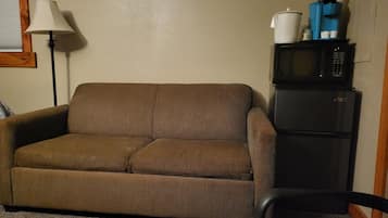 Chambre, plusieurs lits | 1 chambre, bureau, fer et planche Ă  repasser, Wi-Fi gratuit