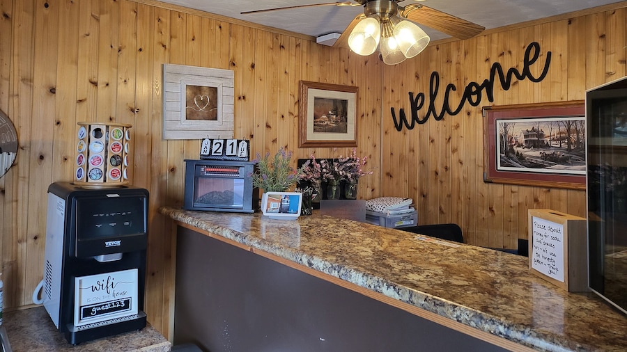 KJ's Inn and Suites By OYO Gettysburg U.S. Hwy 212