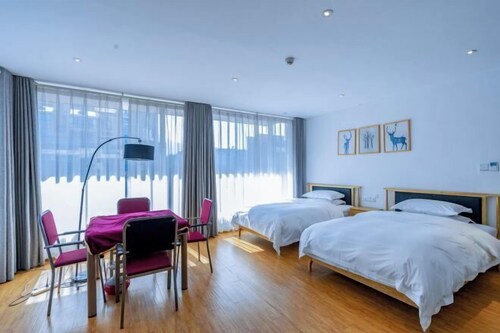 Dongjiang Lake Simple Holiday Villa