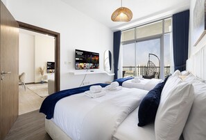 1 Schlafzimmer, Schreibtisch, Bügeleisen/Bügelbrett, Reisekinderbett