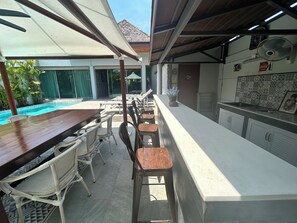 Outdoor dining - Villa Coco - 2 bedrooms, pool and outdoor kitchen (Mueang Phuket)