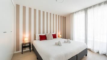 1 bedroom, iron/ironing board, internet, bed sheets