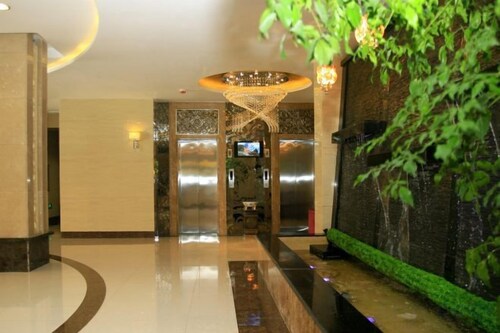 Royal Hotel