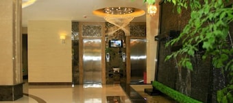 Royal Hotel