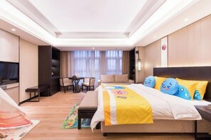 Cribs/infant beds