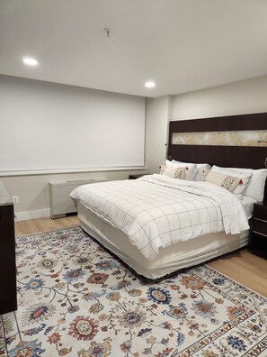 2 chambres, fer et planche à repasser, Wi-Fi, draps fournis