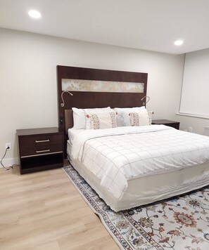 2 chambres, fer et planche à repasser, Wi-Fi, draps fournis
