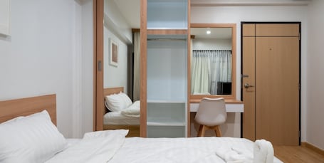 Habitación doble Deluxe | Escritorio, wifi gratis y ropa de cama