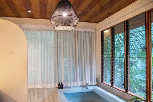 Cozy Casa Pochote - 5 Min Drive to Playa Pelada!