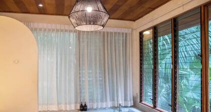 Cozy Casa Pochote - 5 Min Drive to Playa Pelada!