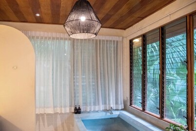 Cozy Casa Pochote - 5 Min Drive to Playa Pelada!