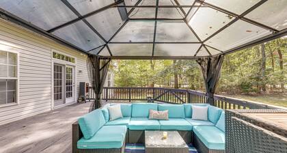 Dog-Friendly Family Retreat Near Chincoteague Bay!