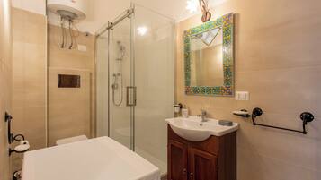 Standard-Haus, Stadtblick | Badezimmer