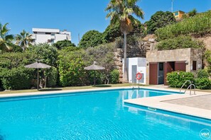 Pool - Casa Skye | Sea views - pool - terrace (Casares)