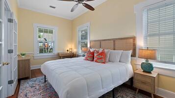 1 bedroom, desk, iron/ironing board, WiFi