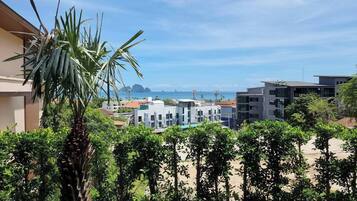 Apartment, 1 Bedroom, Accessible, Balcony | Property grounds