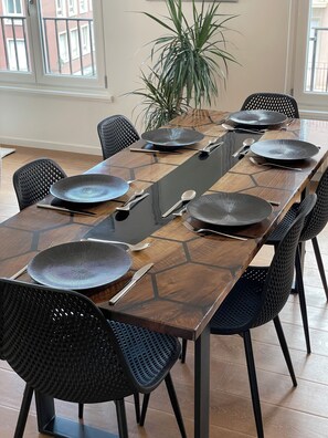 Dining - 90m2 Hyper Centre (Strasbourg)