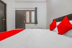 Room - Rajlakshmi Guest House (Mathura)