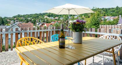 Ferienhaus 'Architektenhaus C1 Mit Seesicht' mit Seeblick, privater Terrasse und Wi-Fi