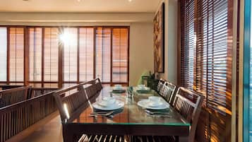 Family Suite, 2 Bedrooms, Balcony, City View | In-room dining