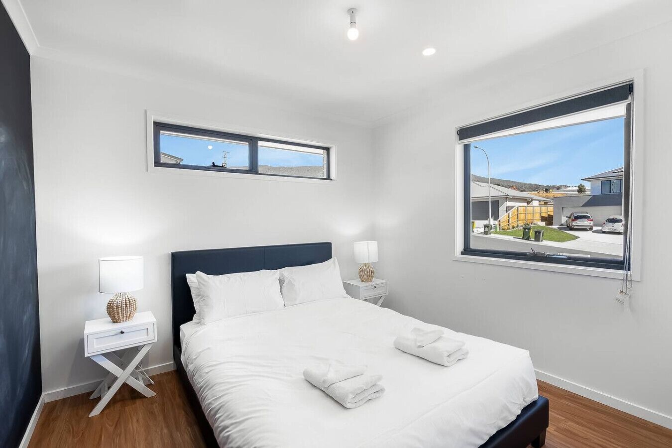 4 habitaciones, tabla de planchar con plancha, cuna de viaje y wifi 