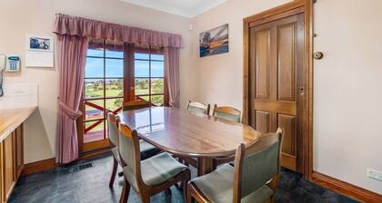 Hilltop Retreat, Water Views