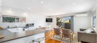 Sunny Retreat in Kingston Beach