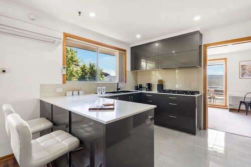 Spacious Family Home with Views