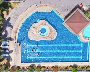 Outdoor pool - Manila Bayview  Rental king 1BR 1BA,bayviee, pool view 36. (Manila)