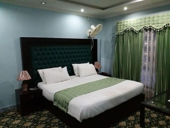 Deluxe dubbelrum | Ljudisolering, strykjärn/strykbräda och gratis wi-fi