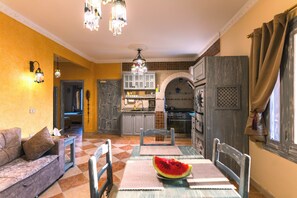 Dining - Villa Top-Floor with private Roof-Top-Terracce (South Sinai Governorate)