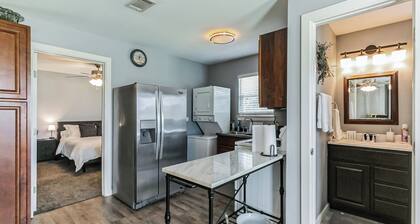 Charming Guest House w/ Pool Near Historic Downtown McKinney & Scenic Trails