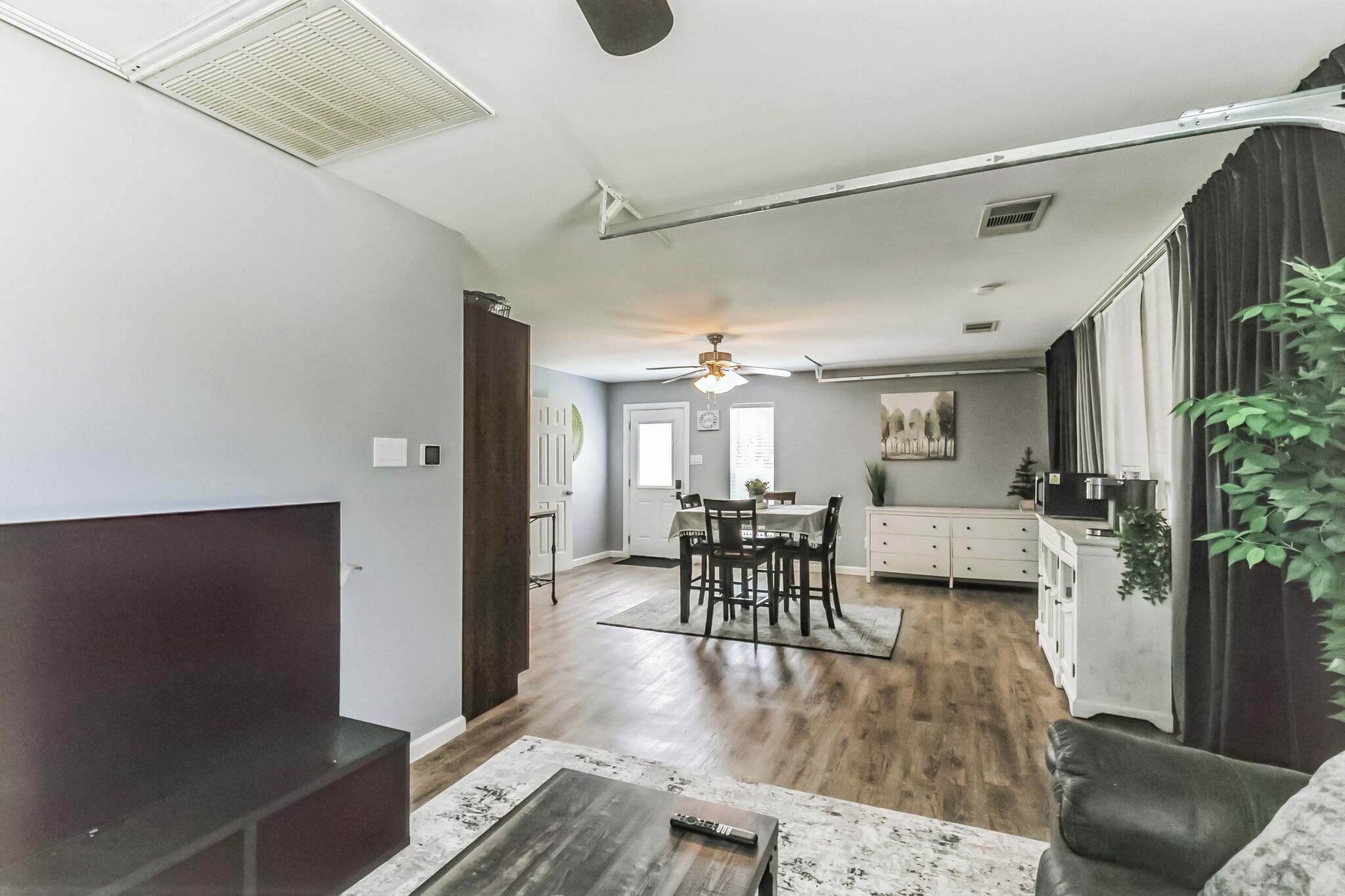 Charming Guest House W/ Pool Near Historic Downtown Mckinney & Scenic Trails - McKinney, TX