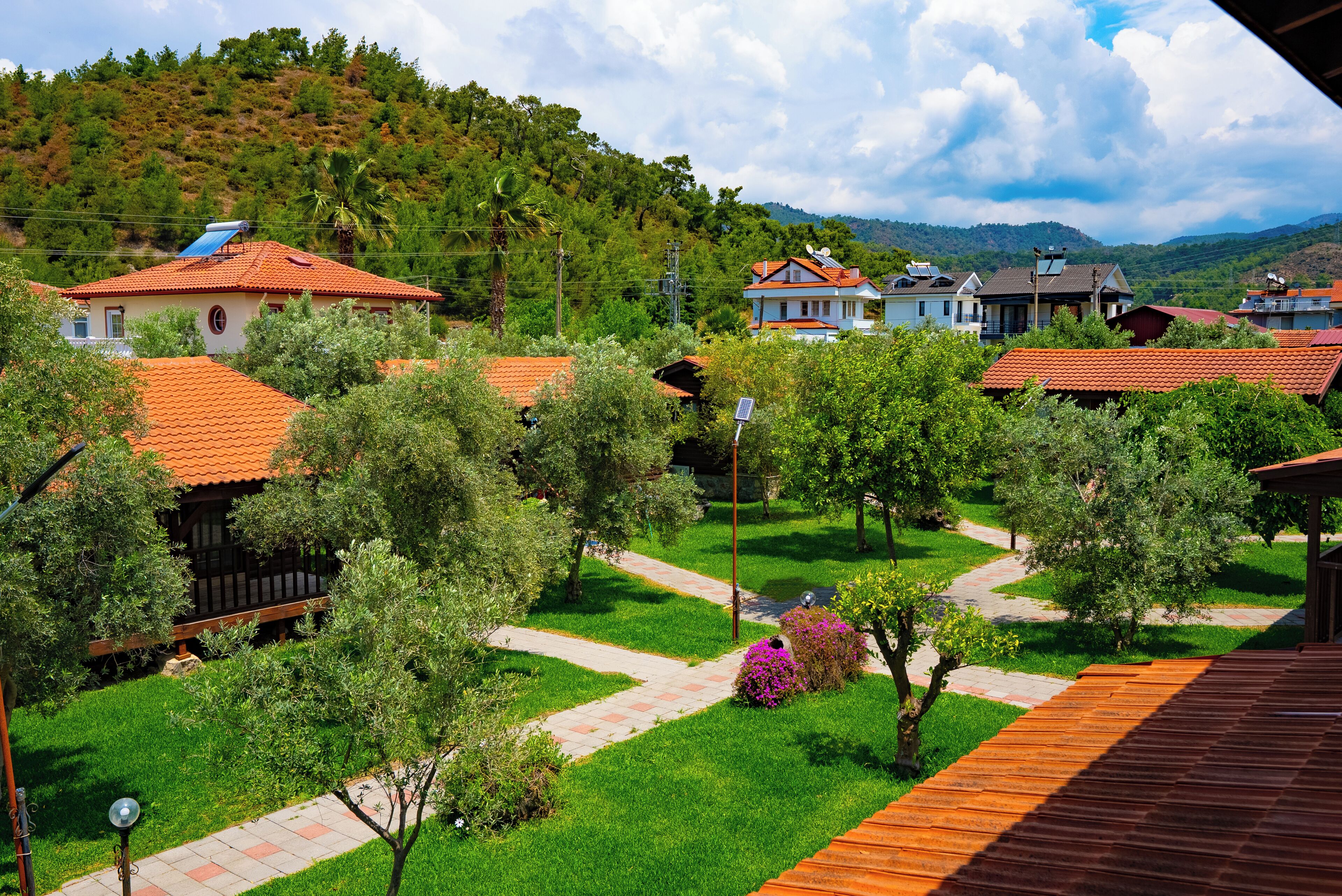 Traditional House | Dihias secara berasingan, dilengkapkan perabot secara berasingan 