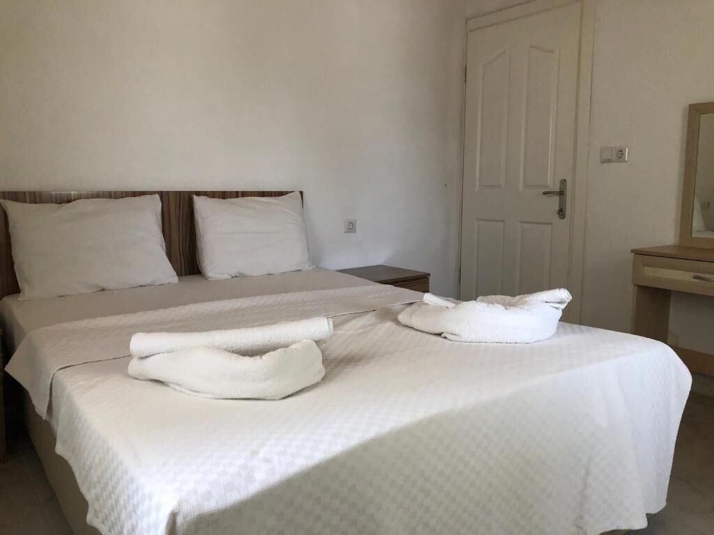 Exclusive Cabin, 1 Bedroom, Terrace, Garden View | Individually decorated, individually furnished, iron/ironing board