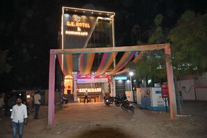Exterior - GK Hotel and Restaurant (Pindra)