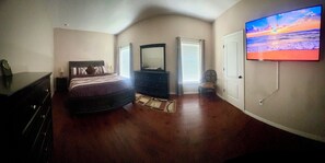 3 chambres, fer et planche à repasser, Wi-Fi, draps fournis