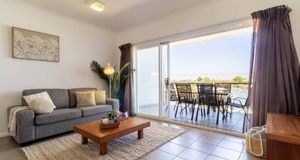 Marina Magic | 2 Bed, 2 Bath apt | Stunning Views
