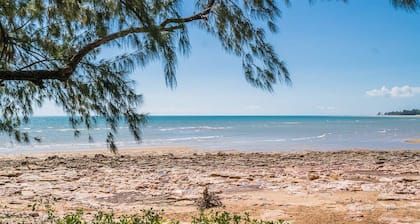 Sea Breezes on the Foreshore | Massive Pool