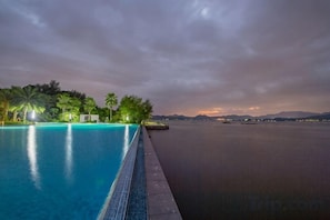 Unclassified image, 3 of 90, button - Dongshan Pearl Island Hotel (Shenzhen)