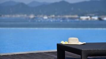 Piscina a l'aire lliure