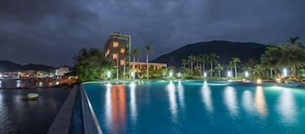 Dongshan Pearl Island Hotel