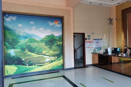 Hai Shi Cheng Lou Business Hotel