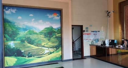 Hai Shi Cheng Lou Business Hotel