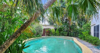 Tropical Crush | 4 Beds, 2 Bath | Pool