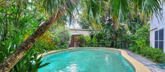 Tropical Crush | 4 Beds, 2 Bath | Pool